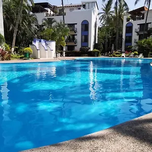 https://puerto-de-luna-all-suites-hotel-puerto-vallarta.hotelspuertovallarta.org